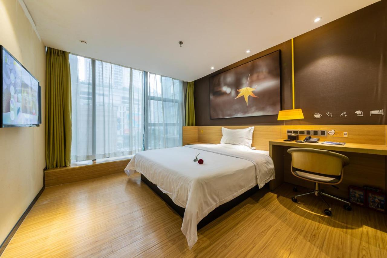 Iu Hotel Chongqing Jiefangbei Экстерьер фото